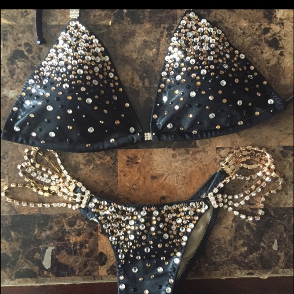 NPC PKG Ravish Sands comp bikini/earrings/shoes!